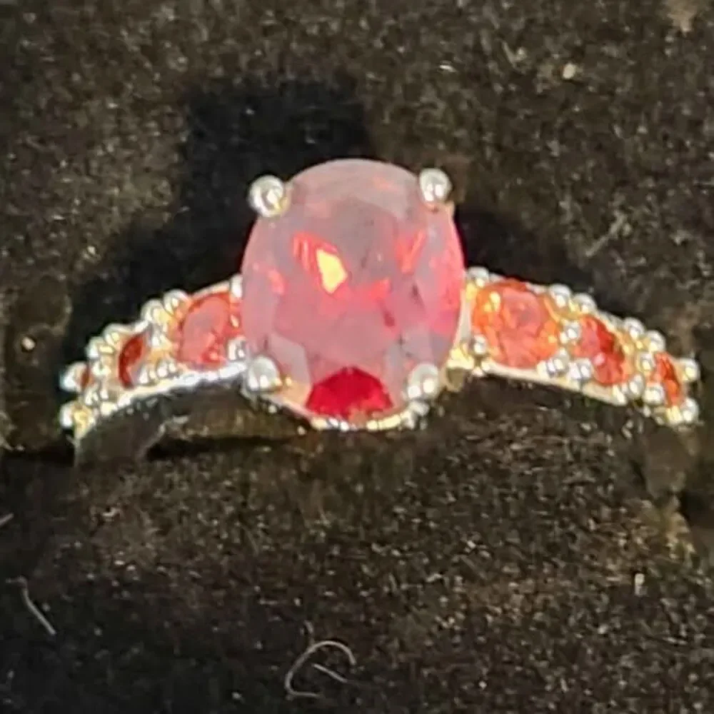 Sterling Silver 925 Ring, Garnet Center Stone, Size 6.5-7
